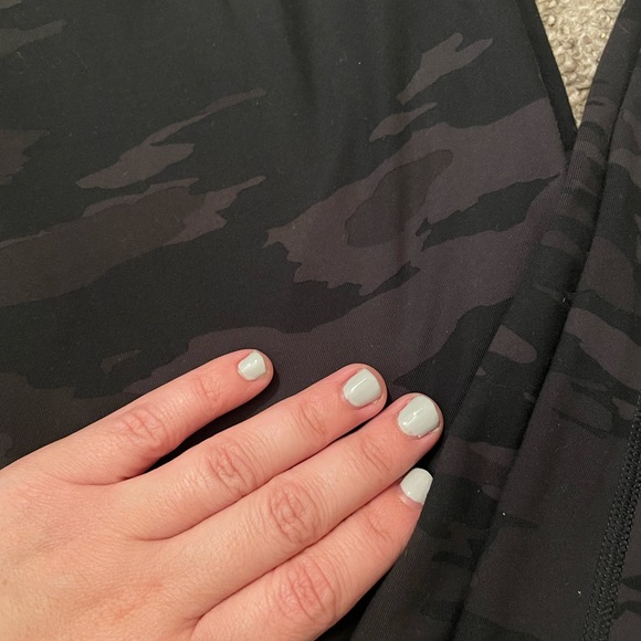 Very very soft maternity camouflage leggings! Amazing for the summer ❤️ - Picture 1 of 3